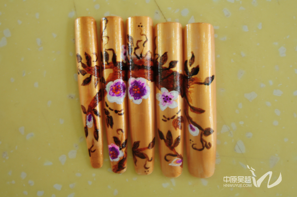 寶色琉璃。