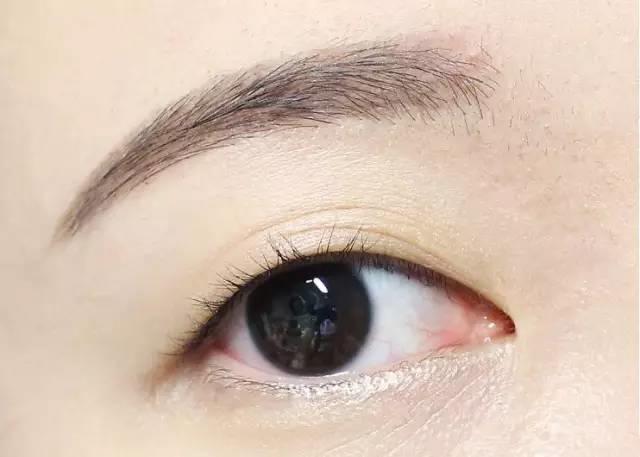 春天就要桃花妝！