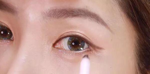 【美妝】看《三生三世》，學(xué)白淺斬男桃花妝