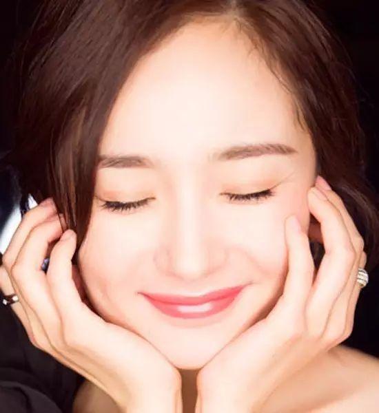 楊冪帶火了“水果唇”，趙麗穎，劉詩詩涂了秒變逆齡少女