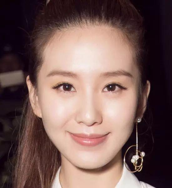 楊冪帶火了“水果唇”，趙麗穎，劉詩詩涂了秒變逆齡少女