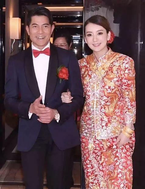 51歲郭富城低調(diào)完婚，天王嫂的護(hù)膚品卻都高調(diào)的很！