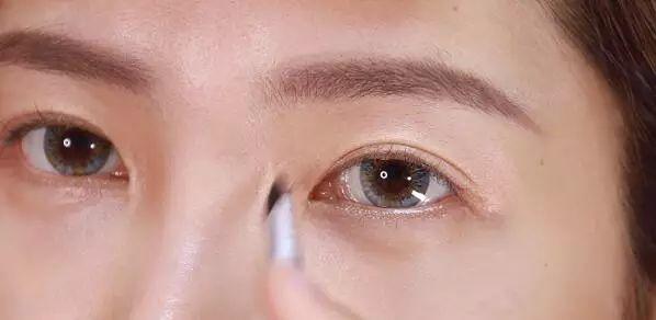 【美妝】看《三生三世》，學(xué)白淺斬男桃花妝
