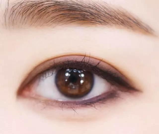 把眼妝畫成這樣，你才知道自己有多漂亮！