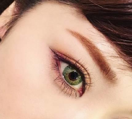 【眼妝一定要精致】分享一組超美的眼妝，喜歡的可以參考~
