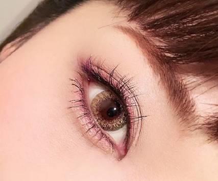 【眼妝一定要精致】分享一組超美的眼妝，喜歡的可以參考~