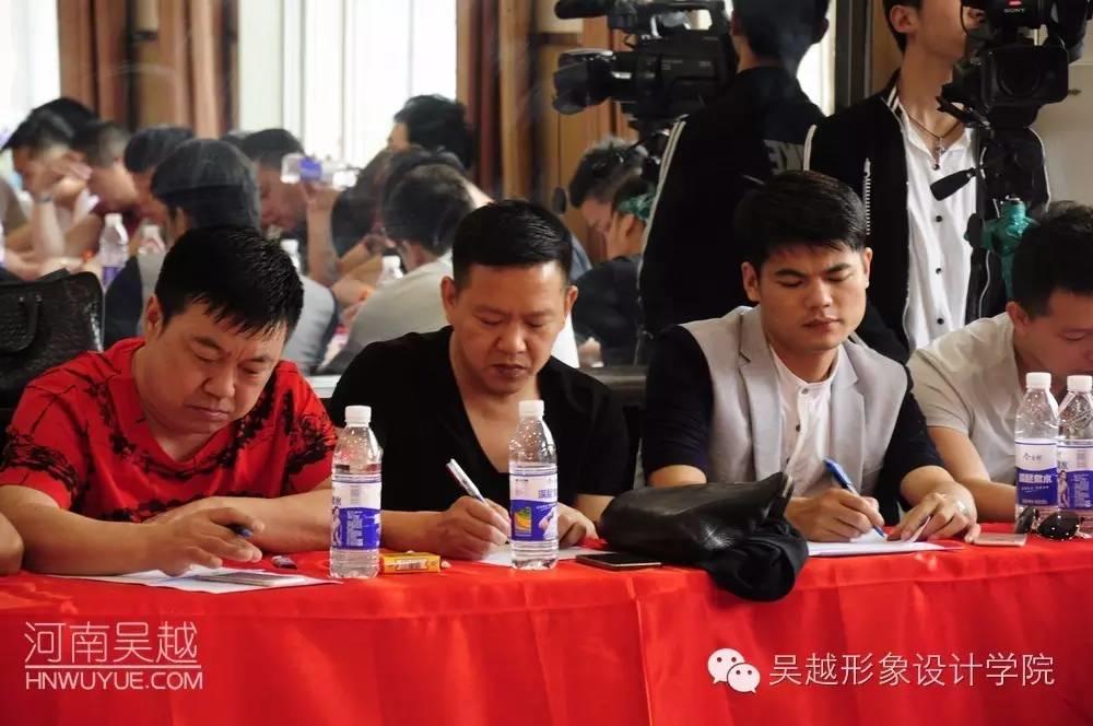 熱烈祝賀濮陽市美發(fā)美容行業(yè)協(xié)會換屆籌備會圓滿成功！