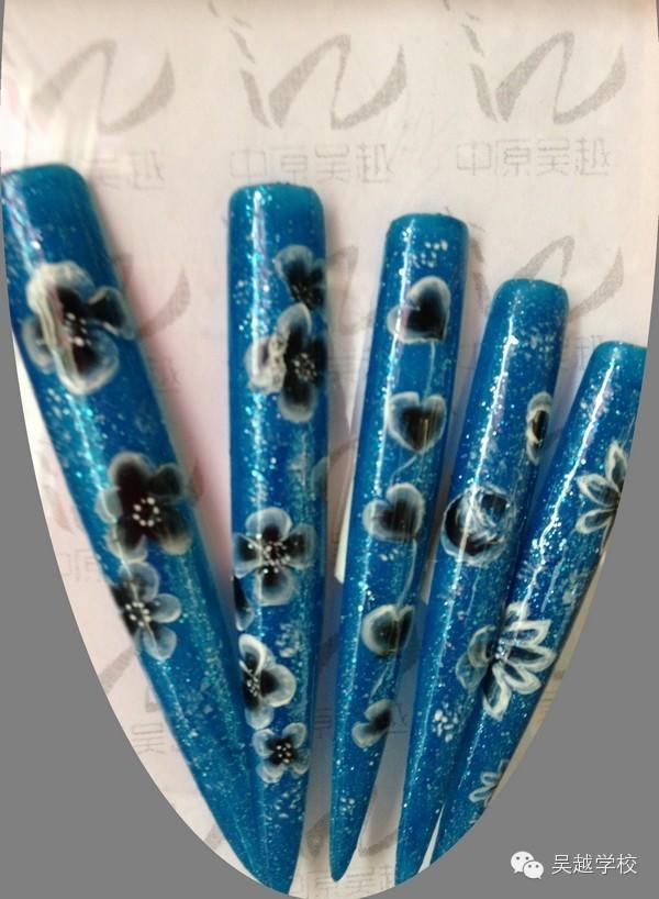 【吳越形象設(shè)計(jì)學(xué)院】濮陽(yáng)學(xué)習(xí)美甲的好去處，你還等什么？快來(lái)報(bào)名吧