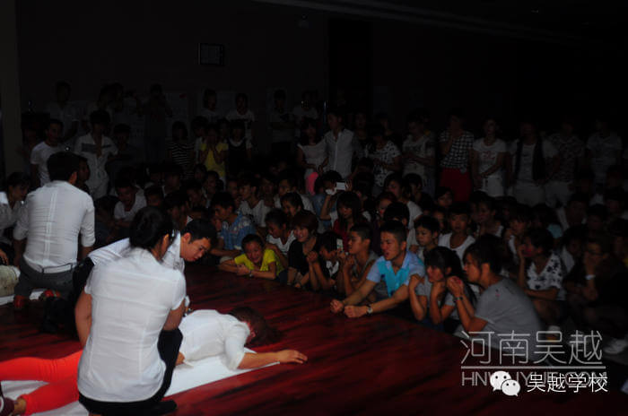【吳越學?！俊按蛟祺攘θ松贝笮凸嬲n程圓滿結(jié)束（多圖）
