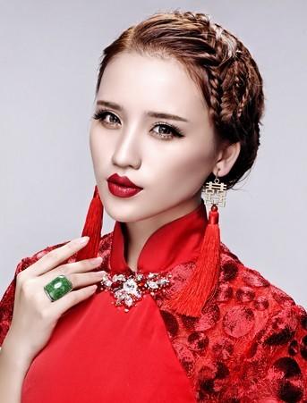 【吳越形象設(shè)計學(xué)校】2014新娘妝容潮流趨勢