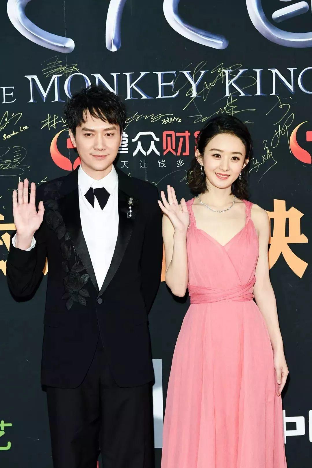 趙麗穎馮紹峰組團(tuán)灑狗糧 時(shí)尚教主結(jié)婚造型仙氣十足