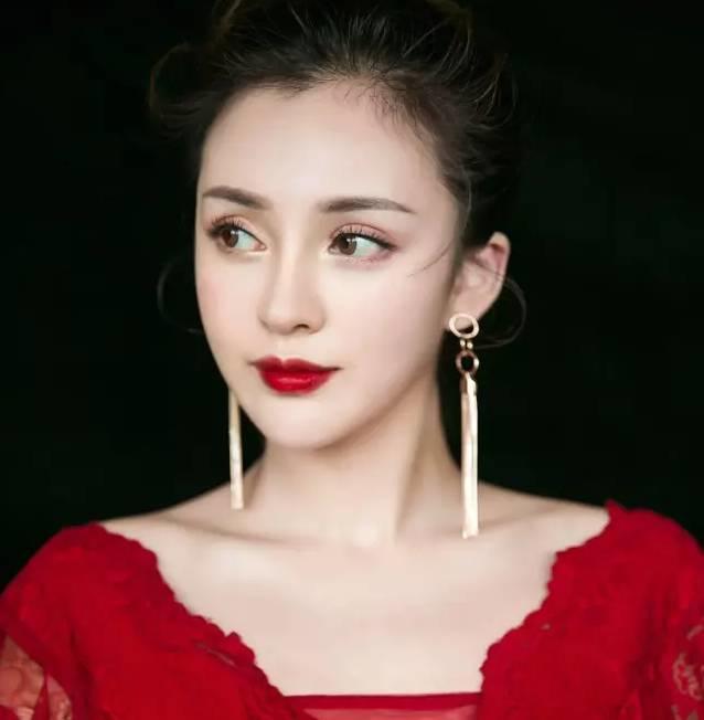 最I(lǐng)N五大秋妝趨勢！不Get就輸了！
