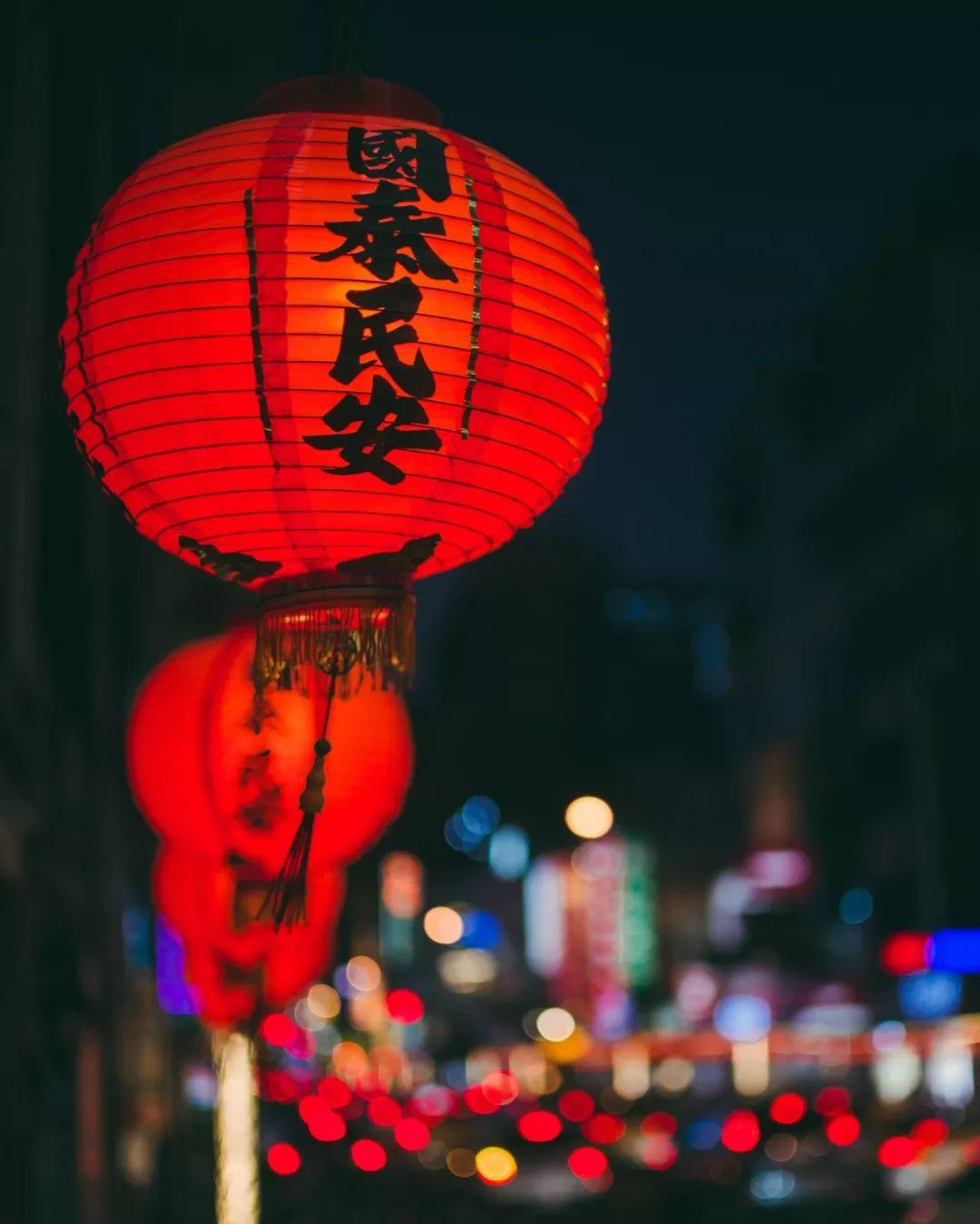 吳越學(xué)校祝您元宵節(jié)快樂！