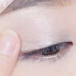 厲害了我的眼妝！眼妝這樣畫(huà)才叫女神范兒~