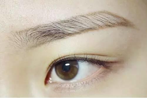 你畫對眉毛了嗎？修眉+畫眉分分鐘就能學會~
