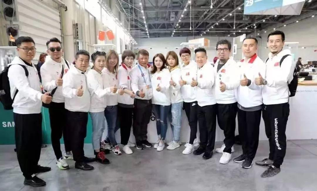 祝賀第45屆世界技能大賽中國隊(duì)摘金奪銀榮耀歸來