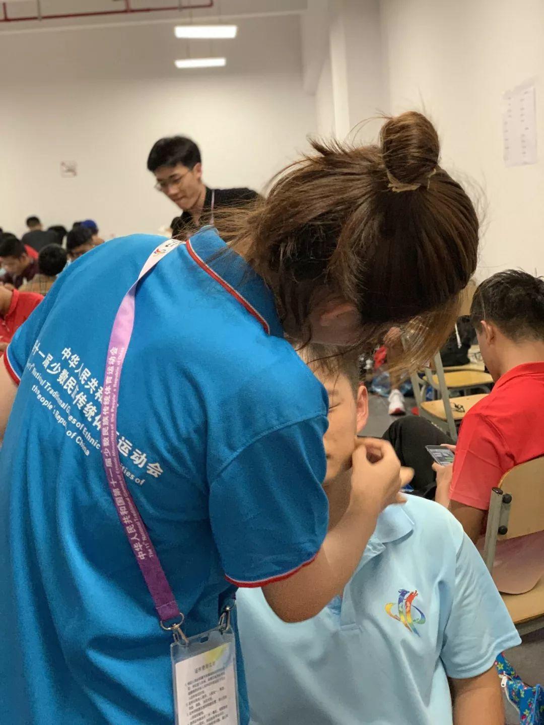 太牛了！70人為10000人化妝！全國(guó)關(guān)注的盛事你知道嗎？
