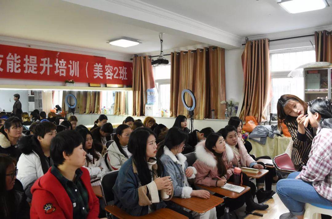 吳越學(xué)校報(bào)名學(xué)習(xí)獲得最優(yōu)惠的秘密！