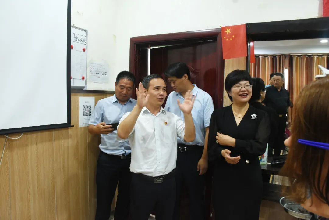 河南省人社廳職業(yè)技能鑒定中心競賽部李國軍副部長來吳越學(xué)校調(diào)研指導(dǎo)工作