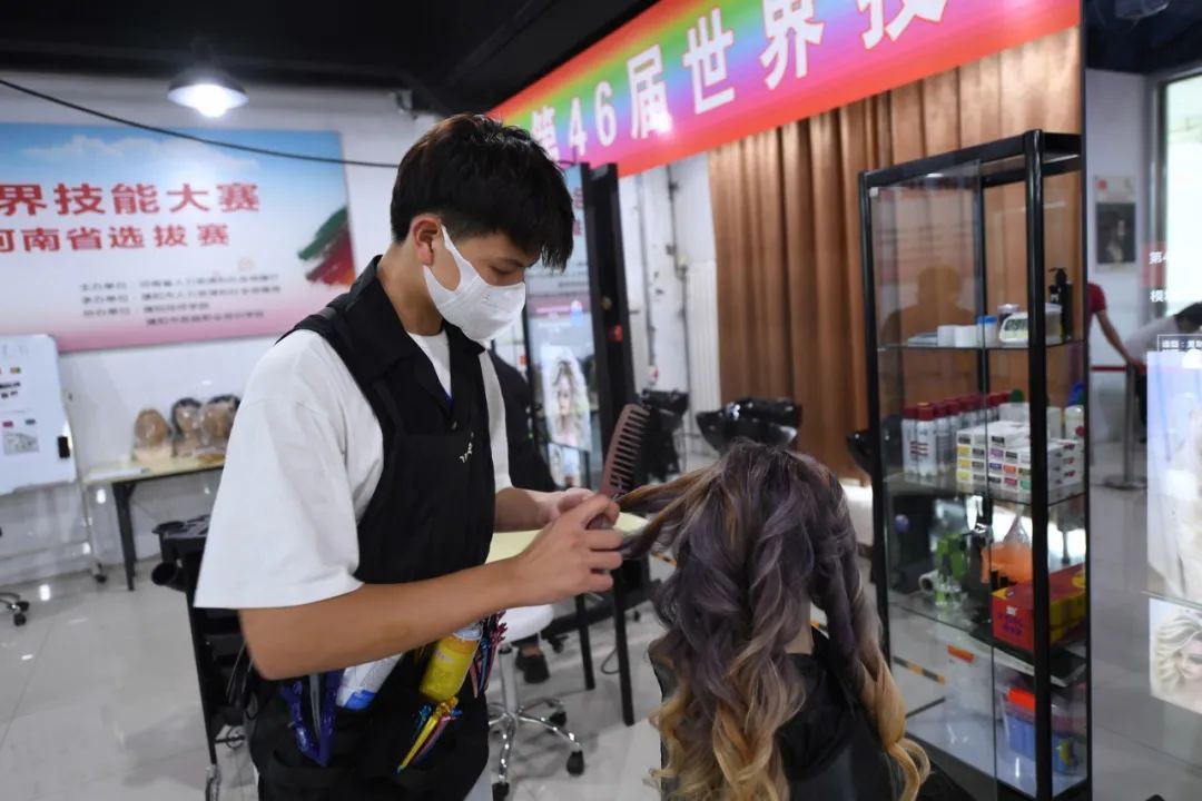 第46屆世界技能大賽美發(fā)項(xiàng)目河南省選撥賽5進(jìn)2晉級賽完美收官