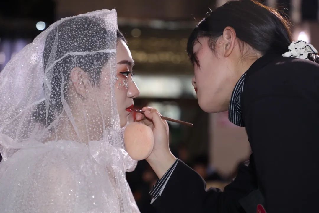 祝賀 | 濮陽市美容美發(fā)行業(yè)2020年“吳越杯”職工技能大賽圓滿閉幕！