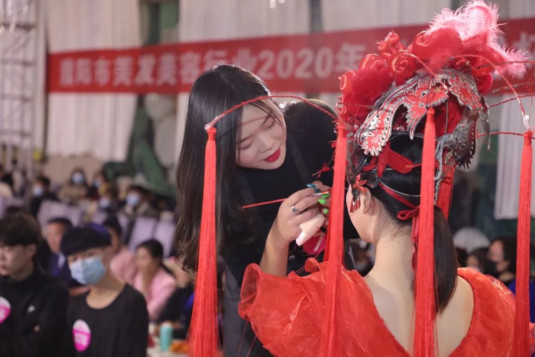 祝賀 | 濮陽市美容美發(fā)行業(yè)2020年“吳越杯”職工技能大賽圓滿閉幕！