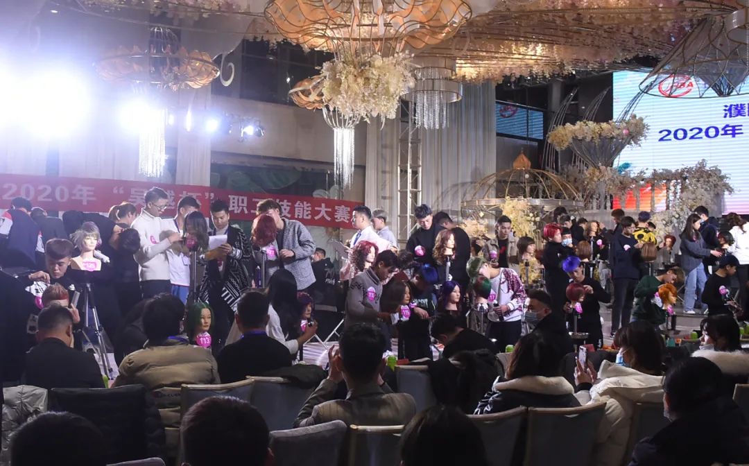 祝賀 | 濮陽市美容美發(fā)行業(yè)2020年“吳越杯”職工技能大賽圓滿閉幕！