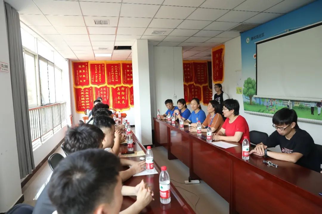 一方有難，八方支援！濮陽(yáng)市美發(fā)美容行業(yè)工會(huì)為抗洪救災(zāi)捐款