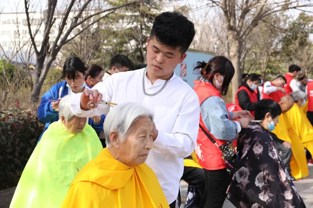 五四青年節(jié) | “恰同學少年，風華正茂?！? title=
