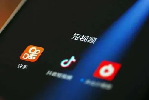 吳越學(xué)校新媒體實(shí)戰(zhàn)訓(xùn)練營(yíng)開(kāi)始招生啦！