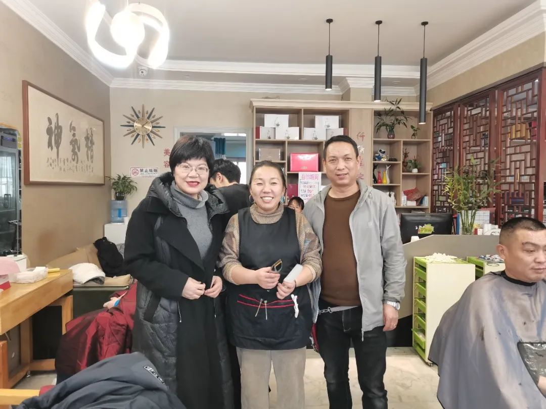 「迎新春 送溫暖」濮陽市美容美發(fā)行業(yè)工會(huì)聯(lián)合會(huì)開展春節(jié)走訪慰問系列活動(dòng)