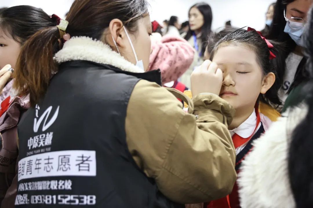 吳越學(xué)校助力濮陽市婦聯(lián)紀(jì)念“三八”國際婦女節(jié)113周年頒獎典禮