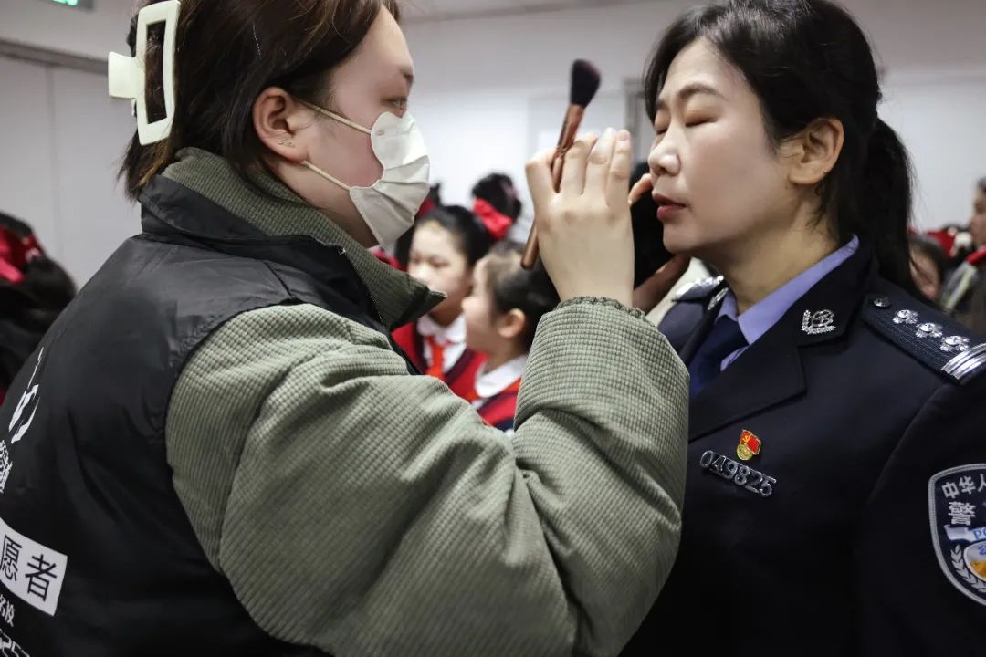 吳越學(xué)校助力濮陽市婦聯(lián)紀(jì)念“三八”國際婦女節(jié)113周年頒獎典禮