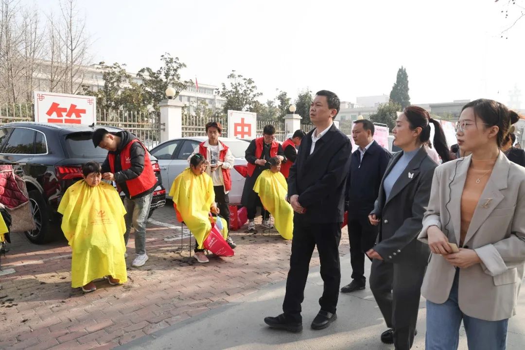 熱烈祝賀濮陽市吳越職業(yè)培訓學校榮獲濮陽市華龍區(qū)“三八紅旗集體”稱號！