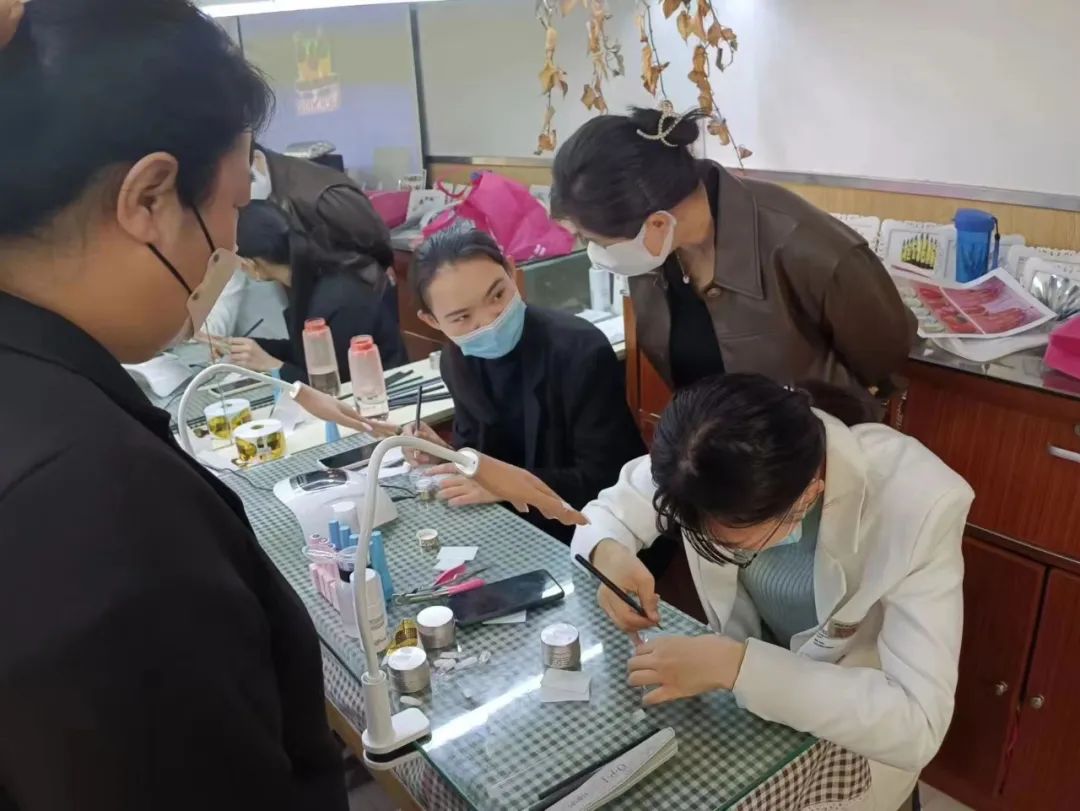 喜報！熱烈祝賀吳越學校選手參加河南省第七屆殘疾人職業(yè)技能大賽再創(chuàng)佳績！
