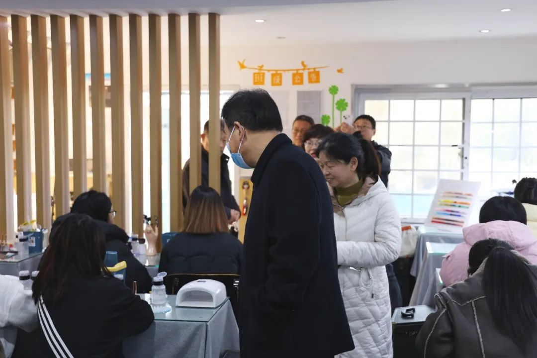清豐縣職業(yè)技術(shù)學?？苤忆h校長攜領(lǐng)導班子來吳越學校調(diào)研