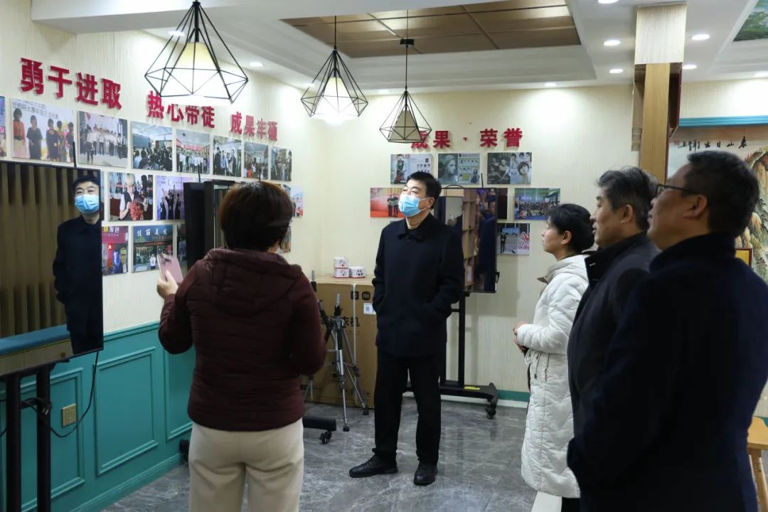 清豐縣職業(yè)技術(shù)學校寇忠鋒校長攜領(lǐng)導班子來吳越學校調(diào)研